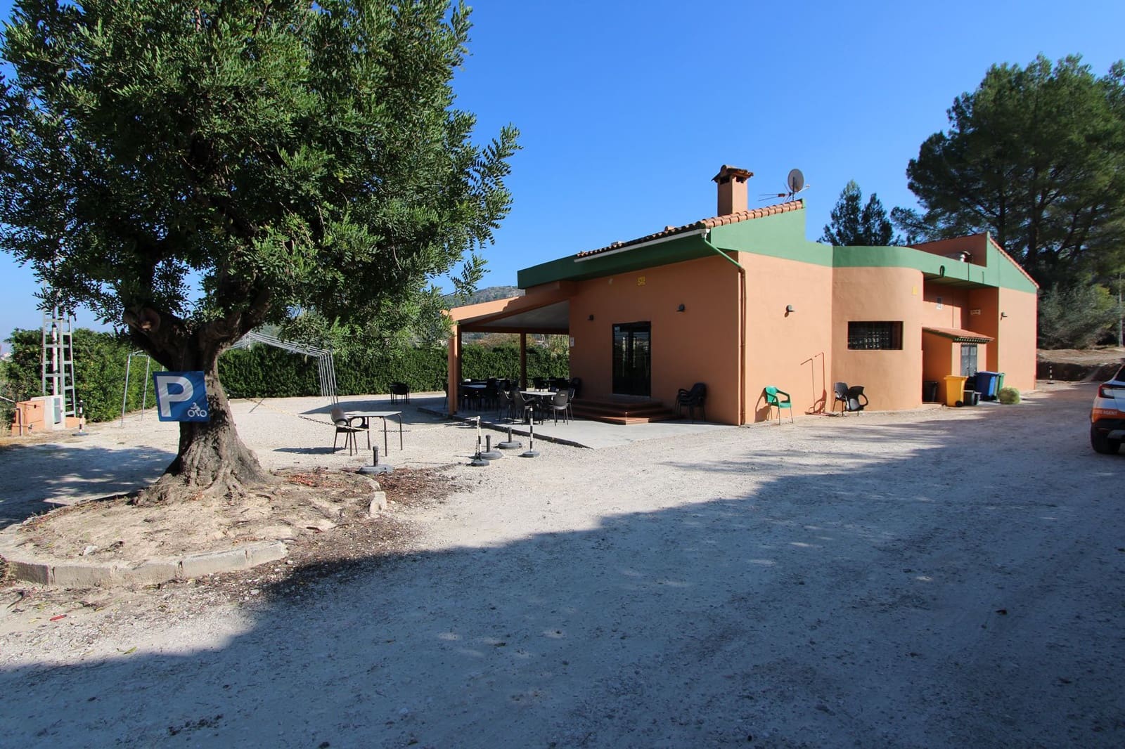 Ristorante/Bar in vendita in Orba con garage - 350.000 € (Rif: 9301722)
