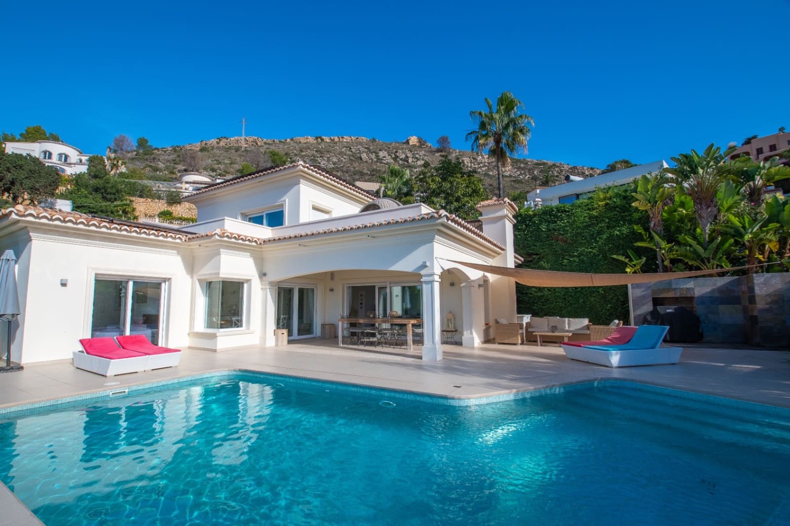 4 soveværelse Villa til salg i Moraira med swimmingpool garage - € 1.790.000 (Ref: 9309237)