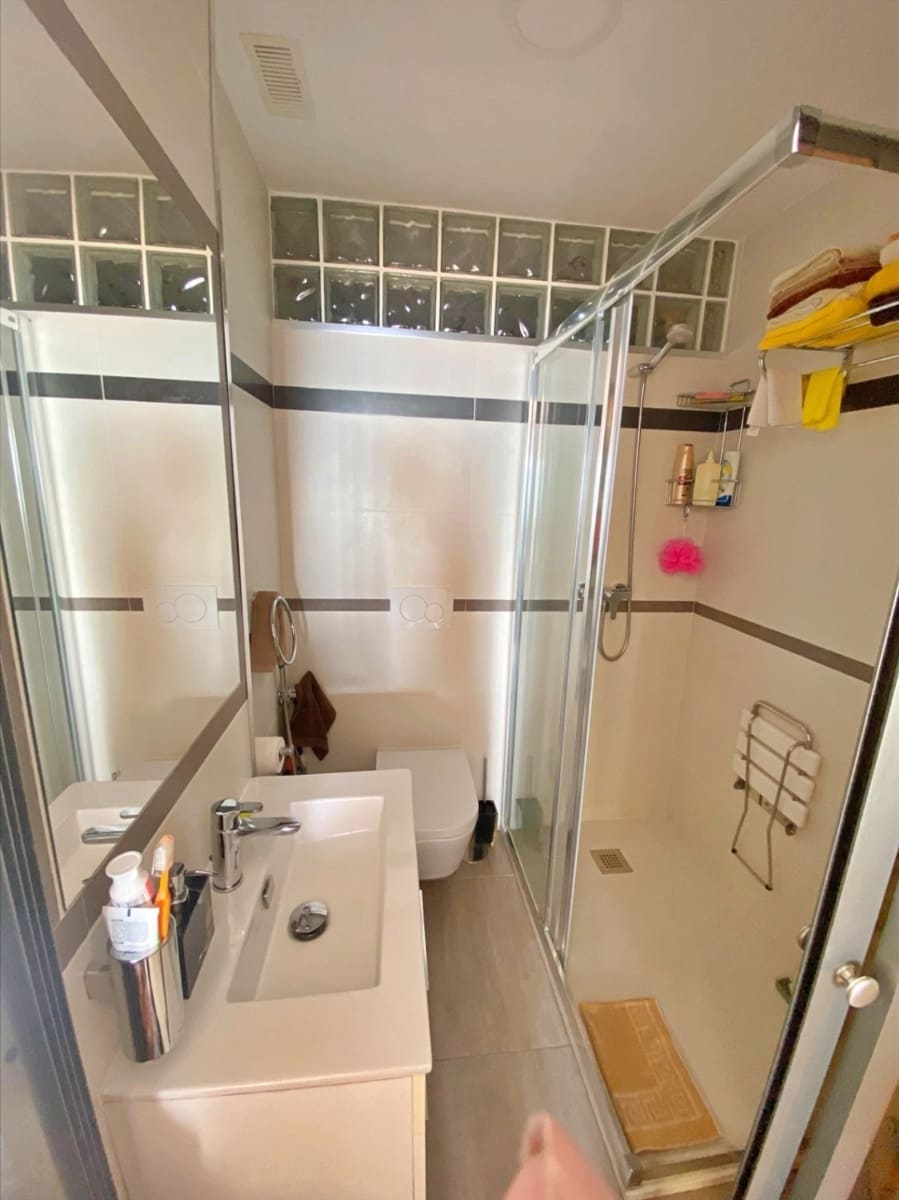 2 bedroom Apartment for sale in La Villajoyosa / Vila Joiosa with pool garage - € 269,000 (Ref: 9311897)