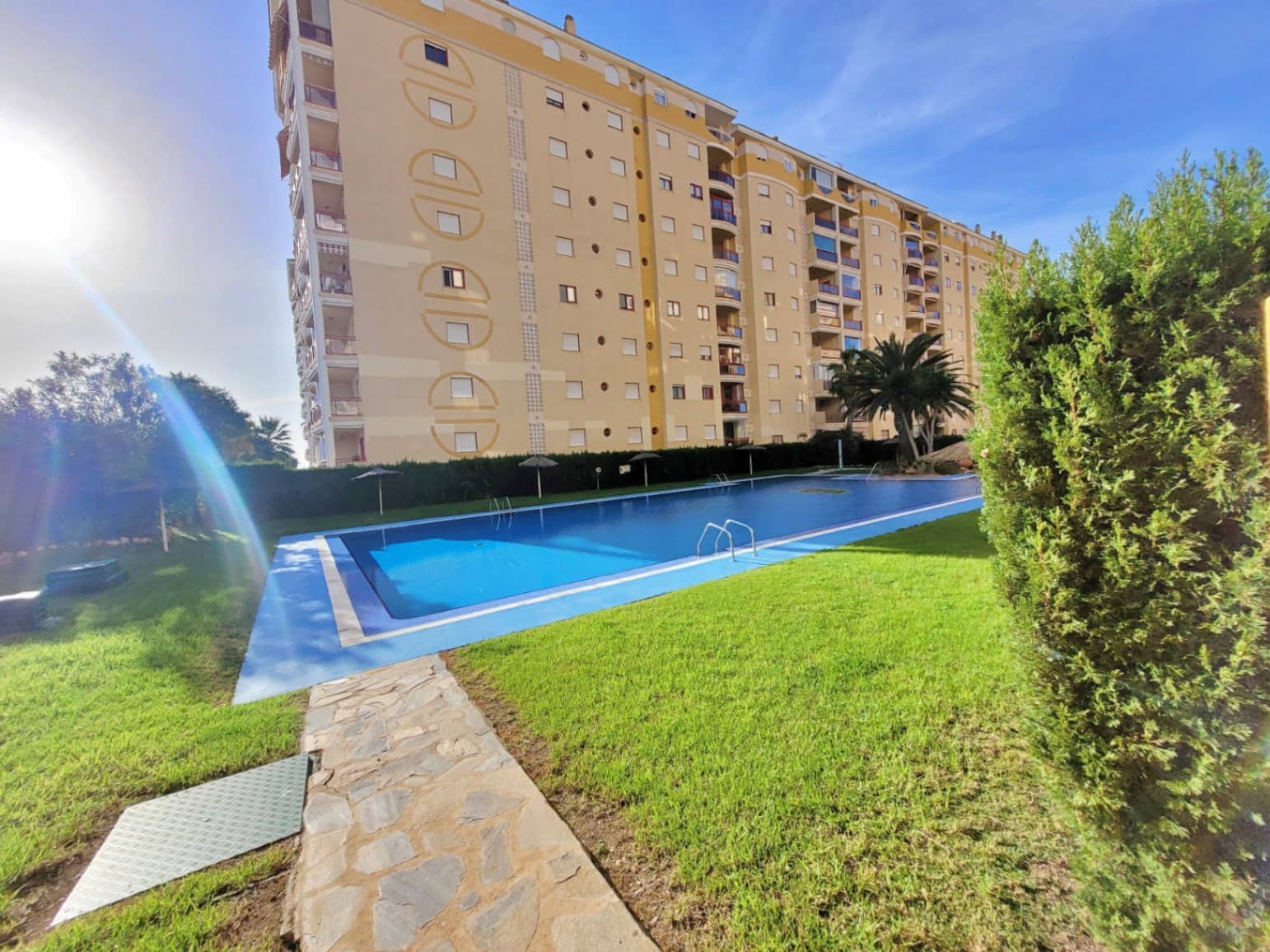 2 bedroom Apartment for sale in La Villajoyosa / Vila Joiosa with pool garage - € 269,000 (Ref: 9311897)