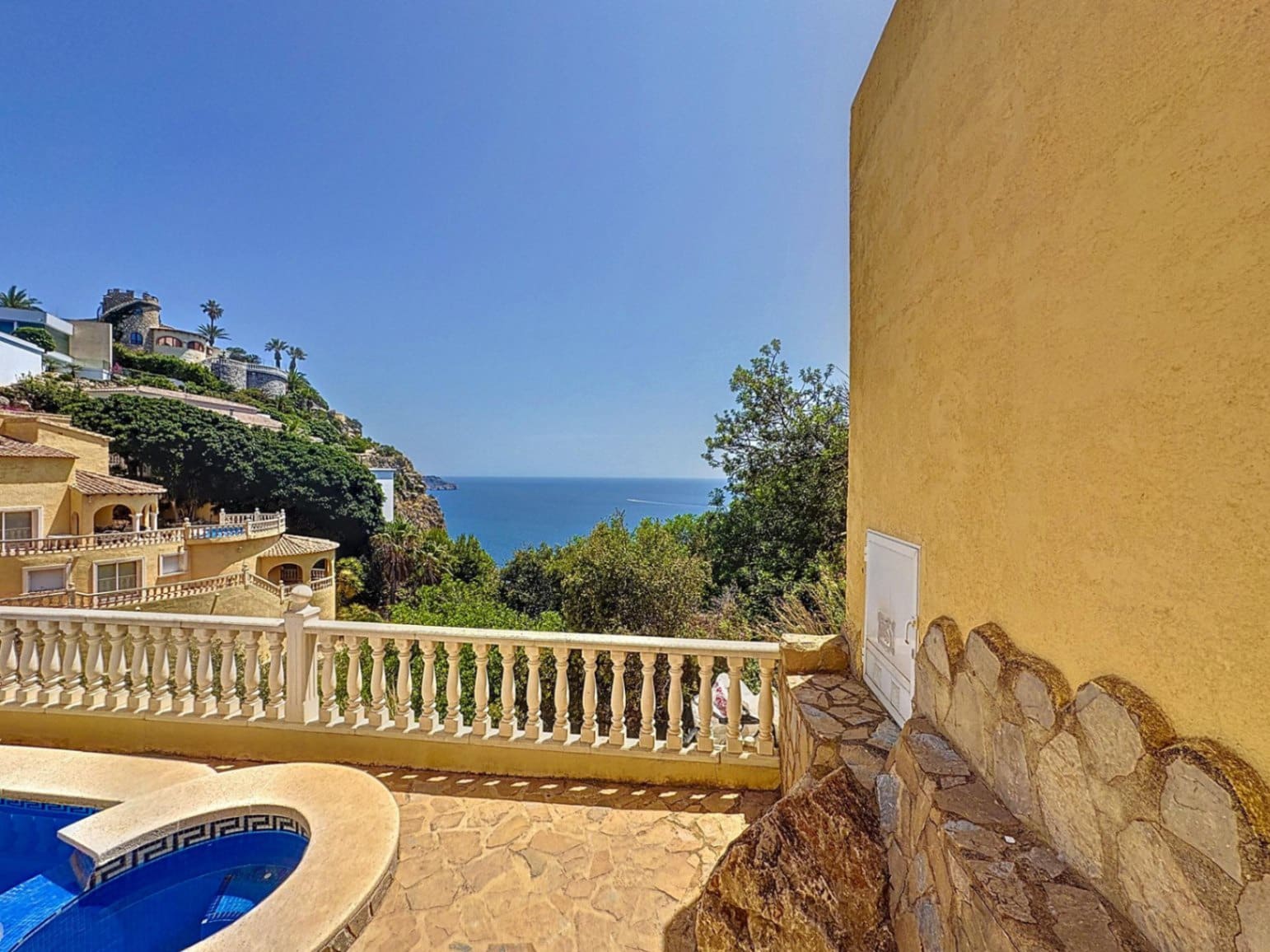 2 Zimmer Villa zu verkaufen in Benitachell / Benitatxell mit Pool Garage - 450.000 € (Ref: 9316017)