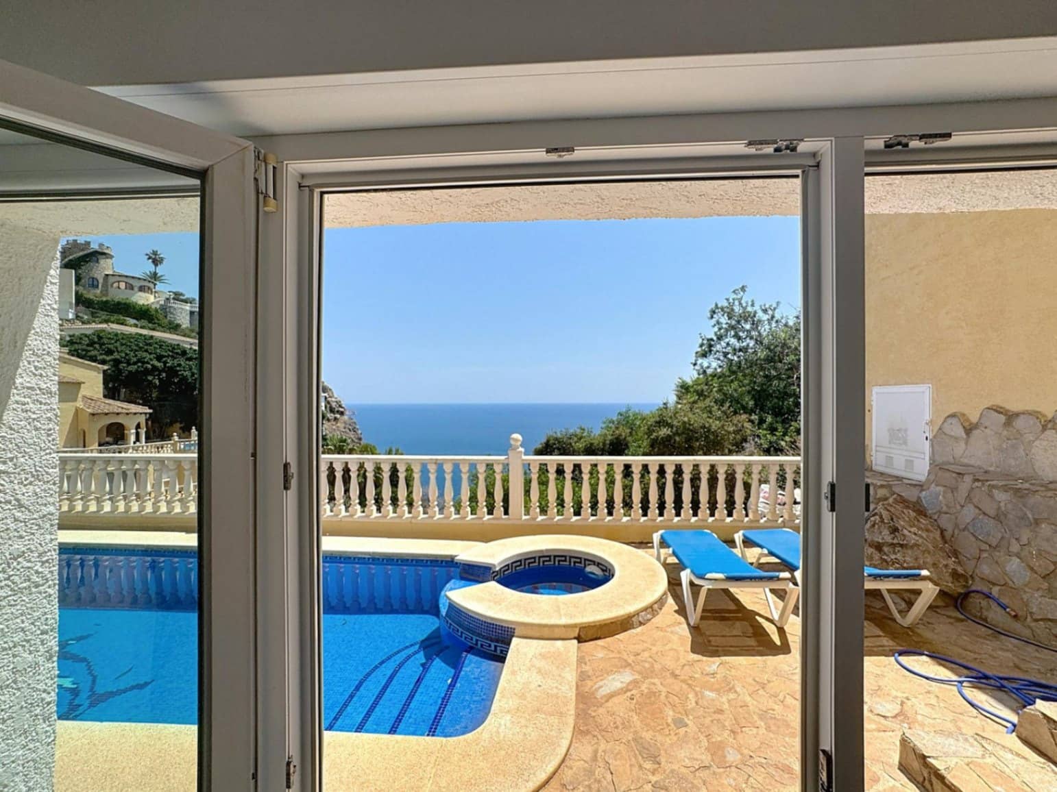 2 Zimmer Villa zu verkaufen in Benitachell / Benitatxell mit Pool Garage - 450.000 € (Ref: 9316017)