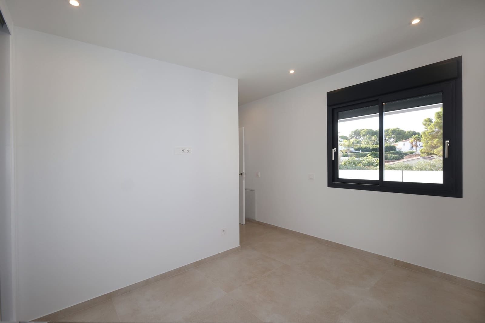 4 bedroom Villa for sale in Calpe / Calp with pool - € 840,000 (Ref: 9346543)