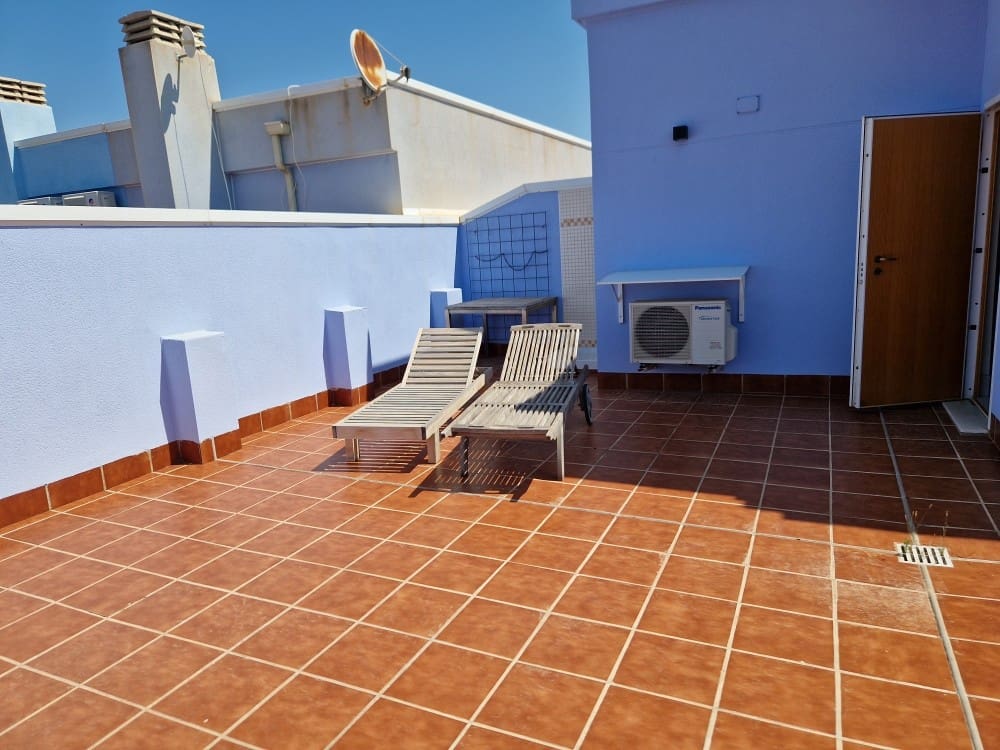 2 bedroom Apartment for sale in La Villajoyosa / Vila Joiosa with pool - € 349,900 (Ref: 9346551)