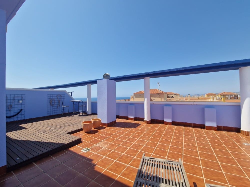 2 bedroom Apartment for sale in La Villajoyosa / Vila Joiosa with pool - € 349,900 (Ref: 9346551)