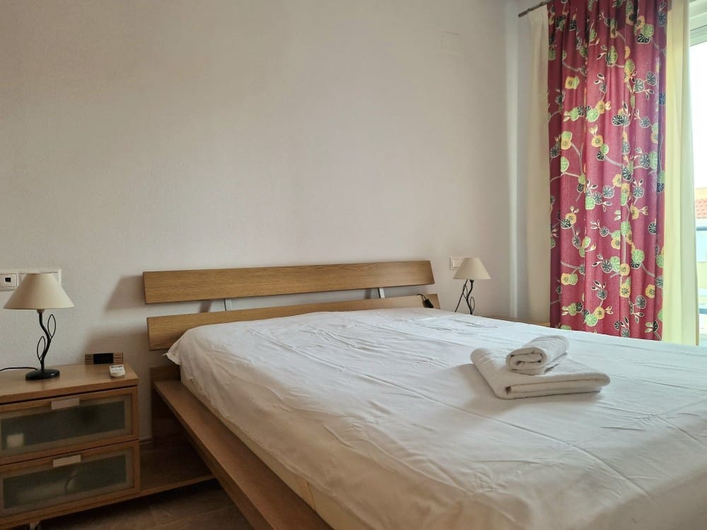 2 bedroom Apartment for sale in La Villajoyosa / Vila Joiosa with pool - € 349,900 (Ref: 9346551)