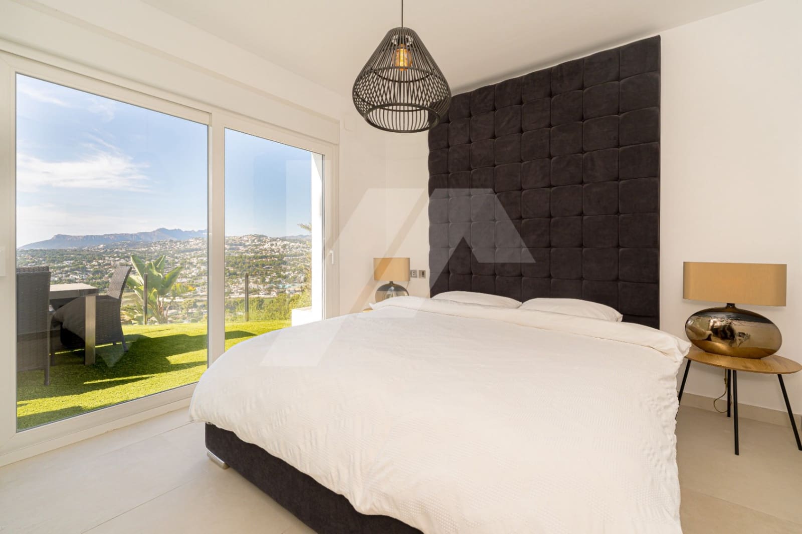 5 bedroom Villa for sale in Moraira with pool garage - € 2,495,000 (Ref: 9354177)