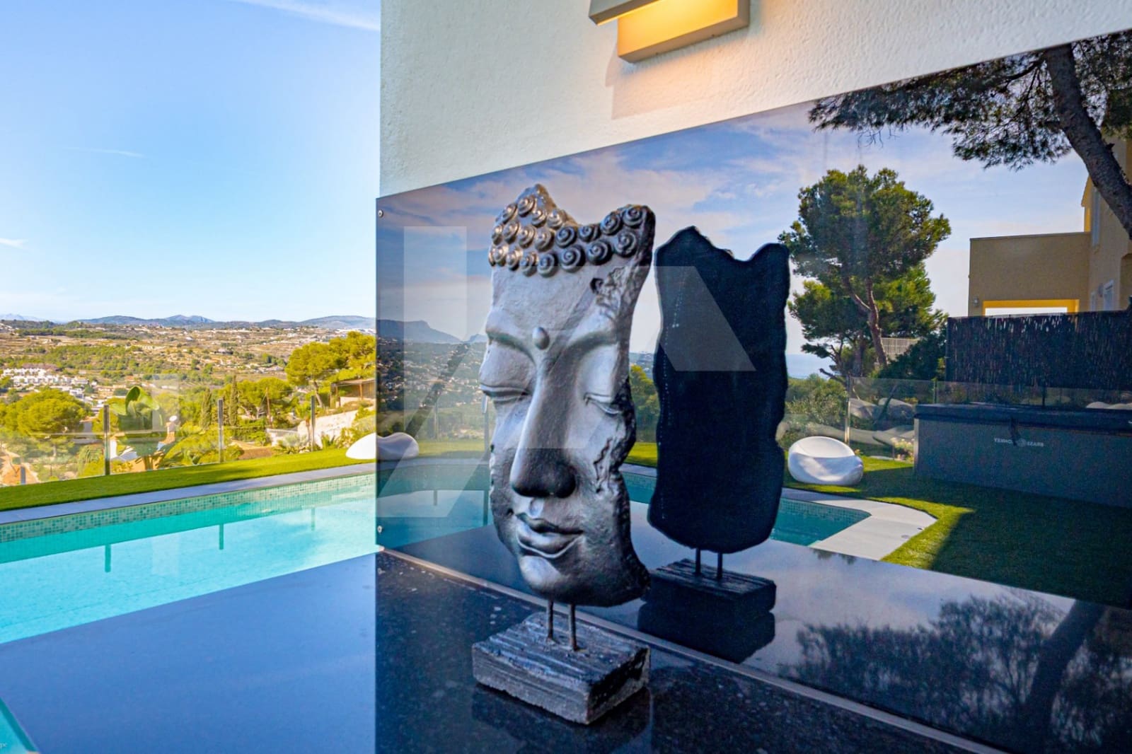 5 bedroom Villa for sale in Moraira with pool garage - € 2,495,000 (Ref: 9354177)