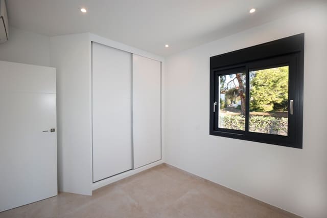 4 slaapkamer Villa te koop in Calpe / Calp met zwembad garage - € 840.000 (Ref: 9371126)