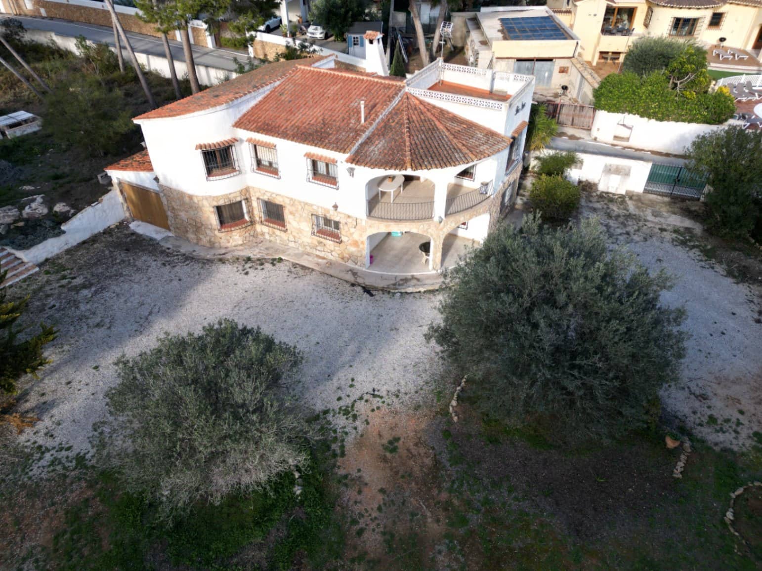 6 bedroom Villa for sale in Moraira with garage - € 1,696,800 (Ref: 9371128)