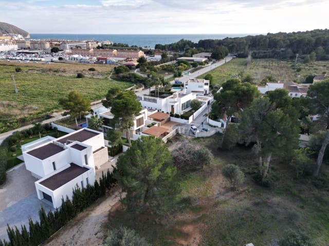 6 bedroom Villa for sale in Moraira, Teulada-Moraira with garage - € 1,696,800 (Ref: 9371128)