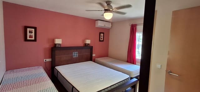 3 soveværelse Villa til salg i Calpe / Calp med swimmingpool - € 478.000 (Ref: 9380010)