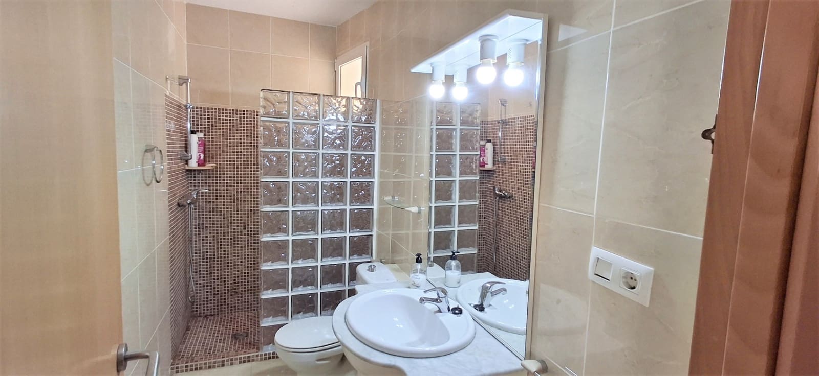 3 soveværelse Villa til salg i Calpe / Calp med swimmingpool - € 478.000 (Ref: 9380010)