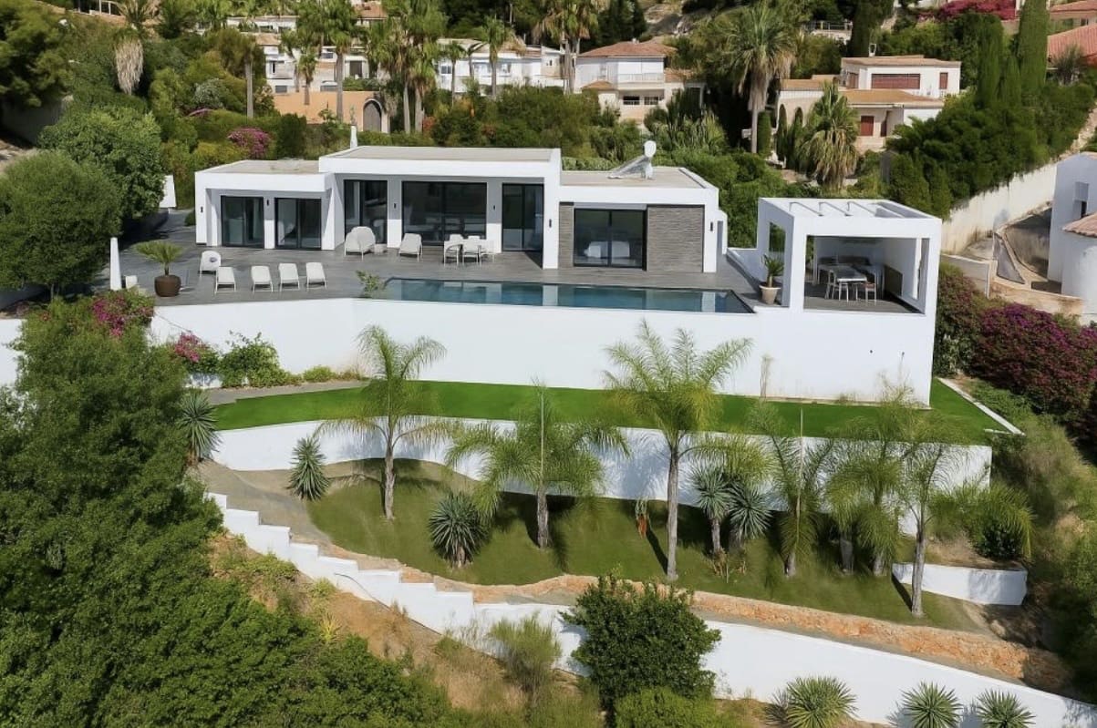 Chalet de 4 habitaciones en Moraira en venta con piscina garaje - 1.495.000 € (Ref: 9380014)