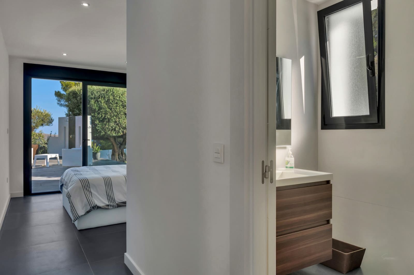 Chalet de 4 habitaciones en Moraira en venta con piscina garaje - 1.495.000 € (Ref: 9380014)