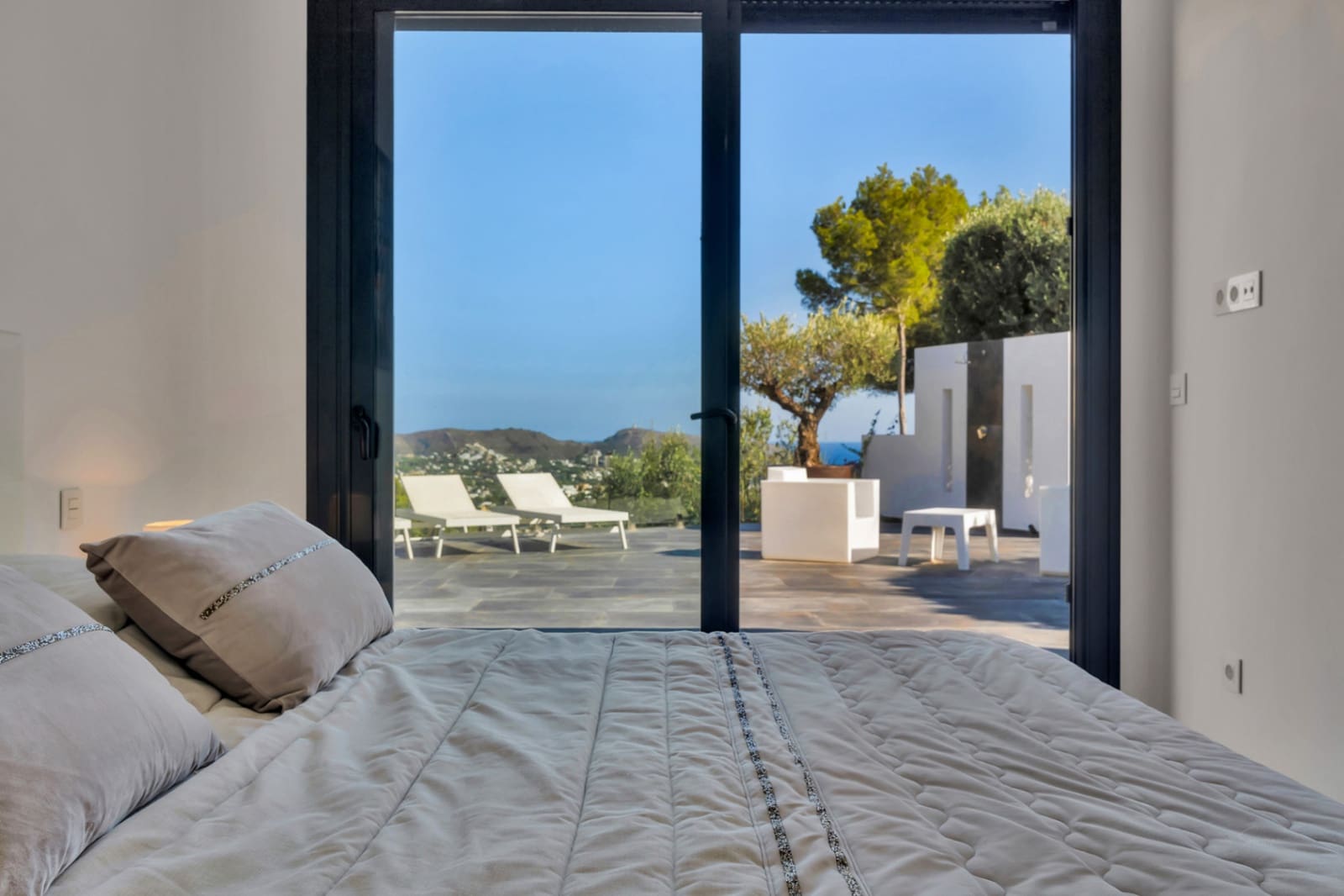 Chalet de 4 habitaciones en Moraira en venta con piscina garaje - 1.495.000 € (Ref: 9380014)