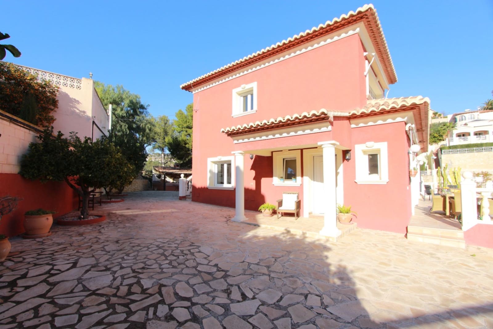 5 bedroom Villa for sale in Calpe / Calp with pool - € 820,000 (Ref: 9380020)