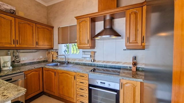 4 quarto Moradia para venda em Benitachell / Benitatxell com piscina garagem - 720 000 € (Ref: 9383716)