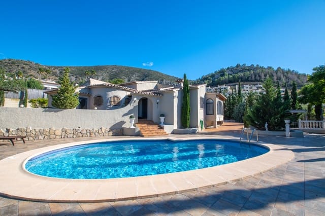 2 soveværelse Villa til salg i Benitachell / Benitatxell med swimmingpool garage - € 675.000 (Ref: 9383928)