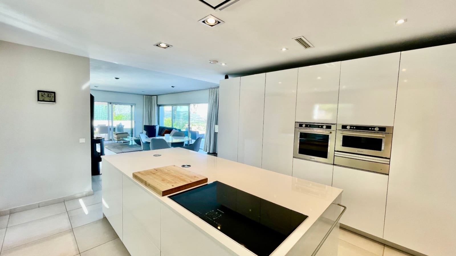 3 slaapkamer Villa te koop in Orba met zwembad garage - € 599.950 (Ref: 9383929)