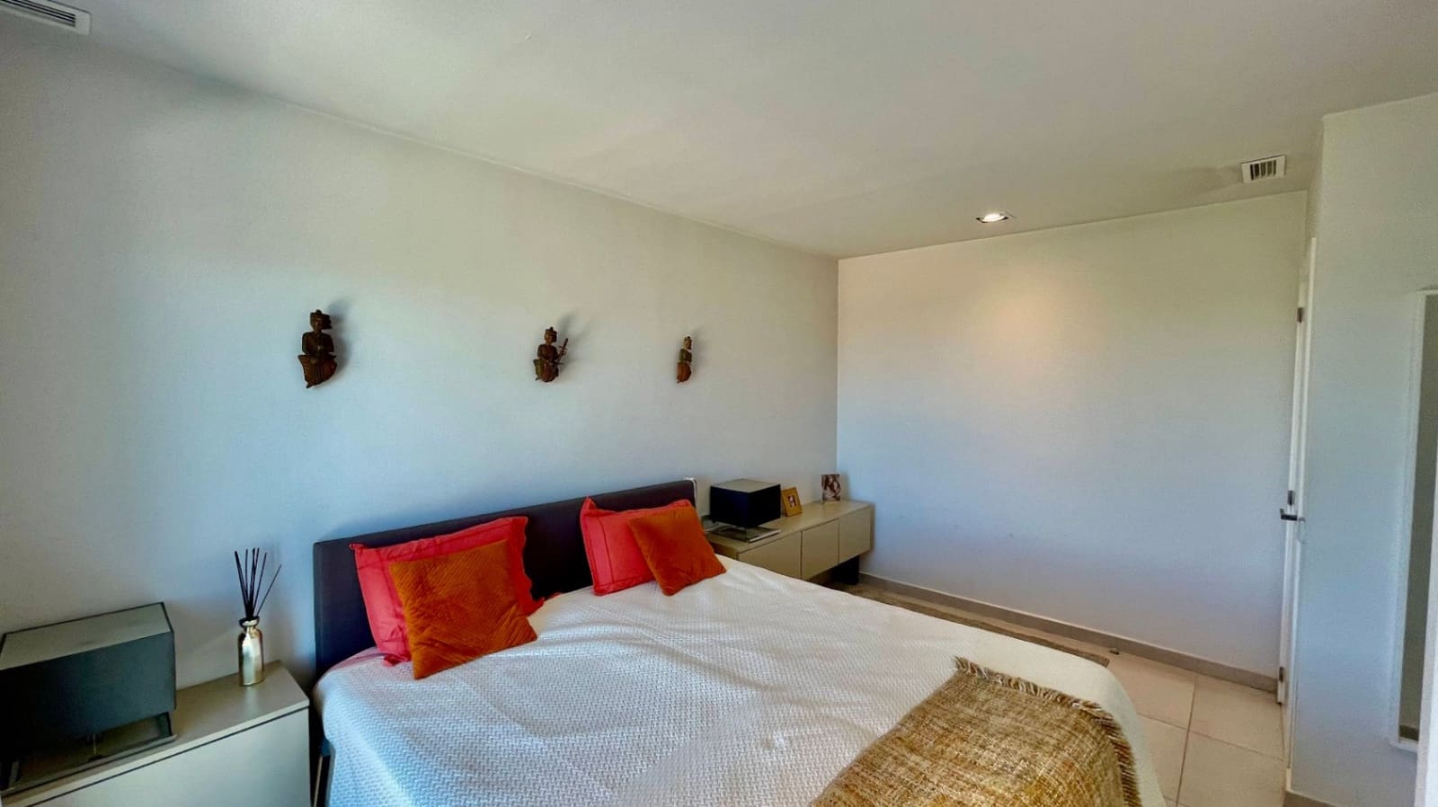 3 slaapkamer Villa te koop in Orba met zwembad garage - € 599.950 (Ref: 9383929)