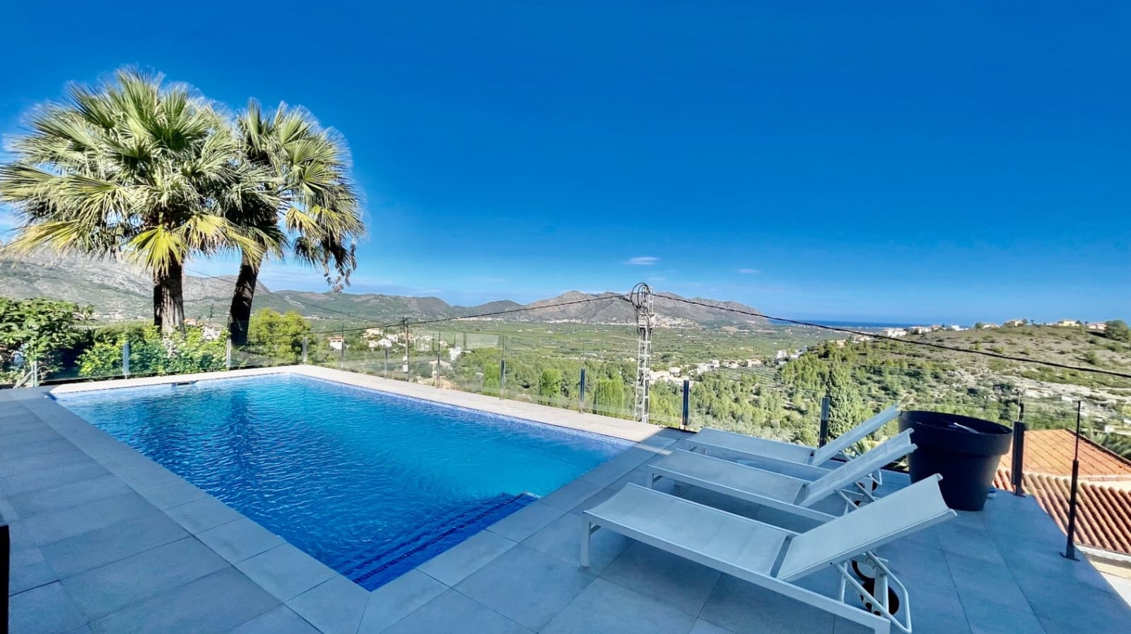 3 slaapkamer Villa te koop in Orba met zwembad garage - € 599.950 (Ref: 9383929)