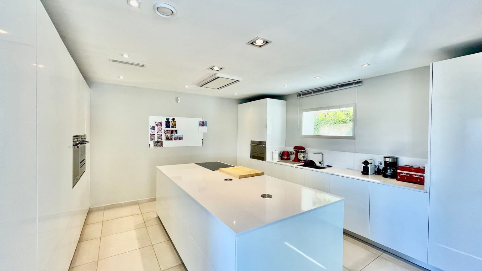 3 slaapkamer Villa te koop in Orba met zwembad garage - € 599.950 (Ref: 9383929)