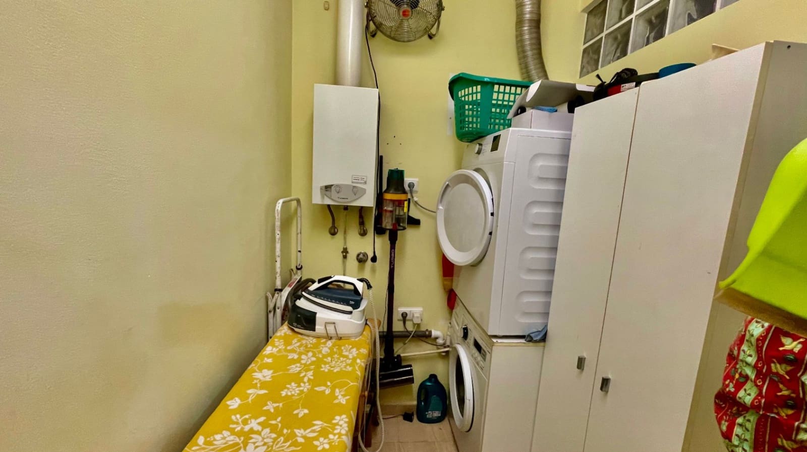 3 slaapkamer Villa te koop in Tormos met zwembad garage - € 435.000 (Ref: 9383930)