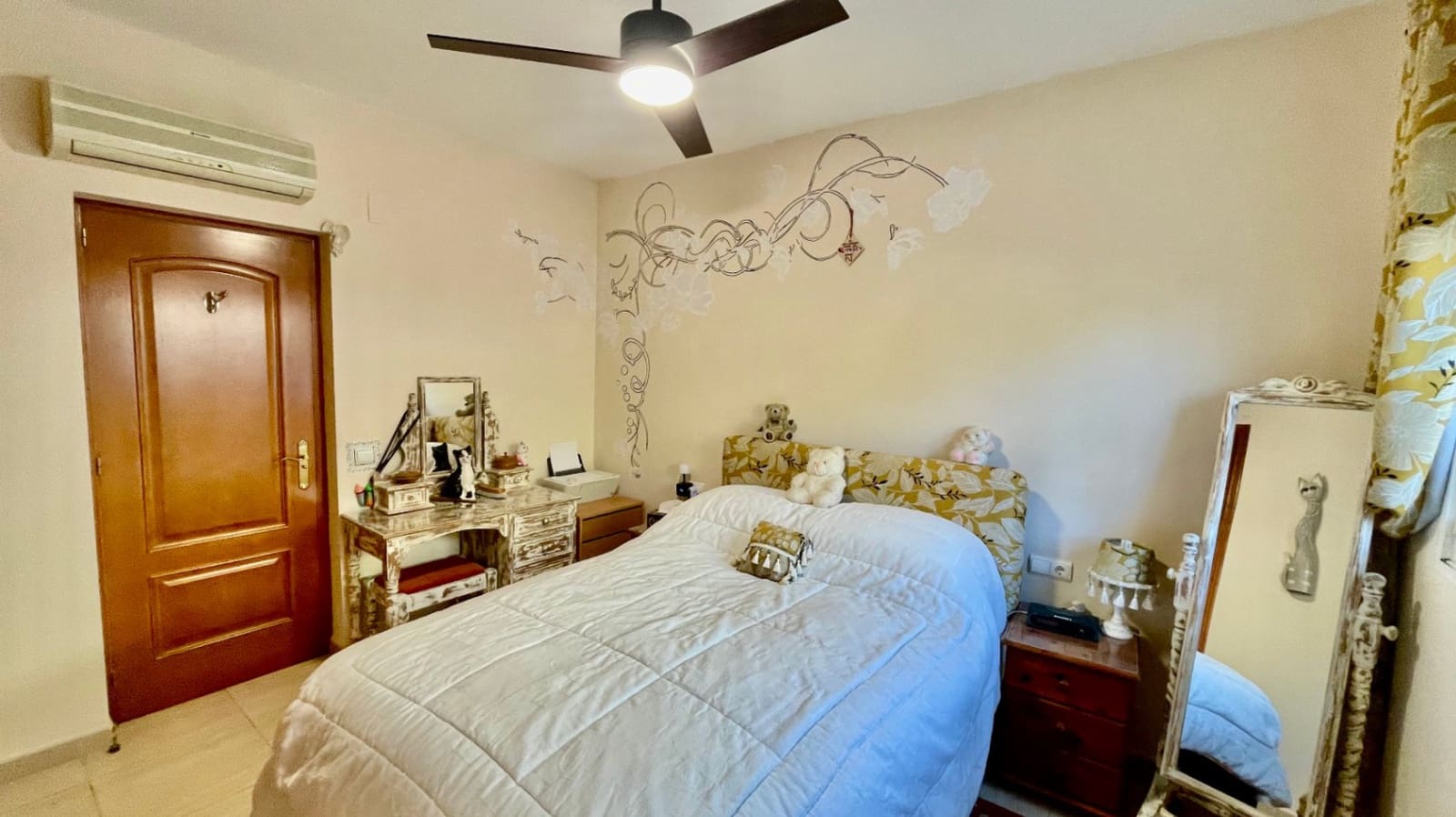 3 slaapkamer Villa te koop in Tormos met zwembad garage - € 435.000 (Ref: 9383930)