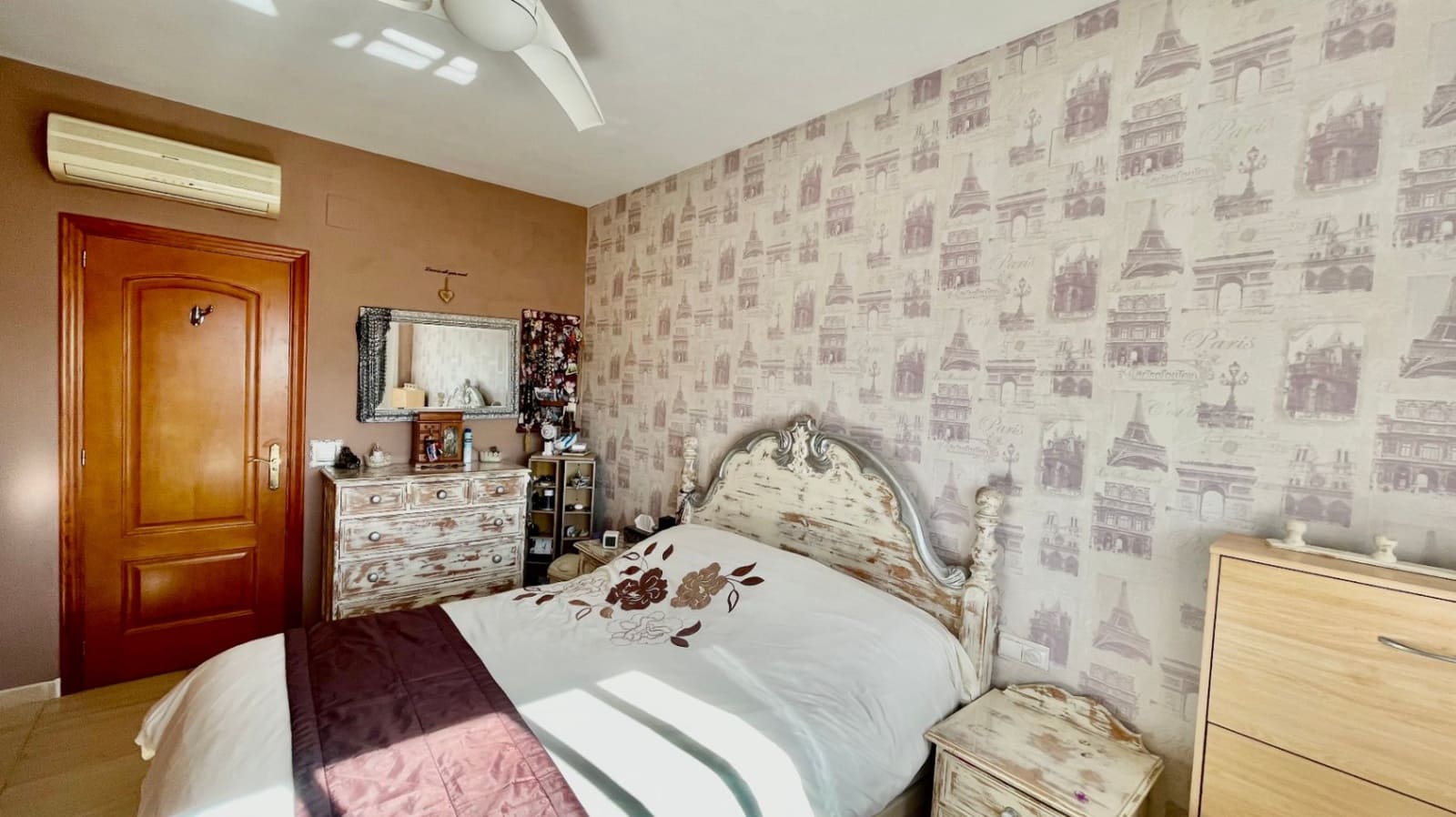 3 slaapkamer Villa te koop in Tormos met zwembad garage - € 435.000 (Ref: 9383930)