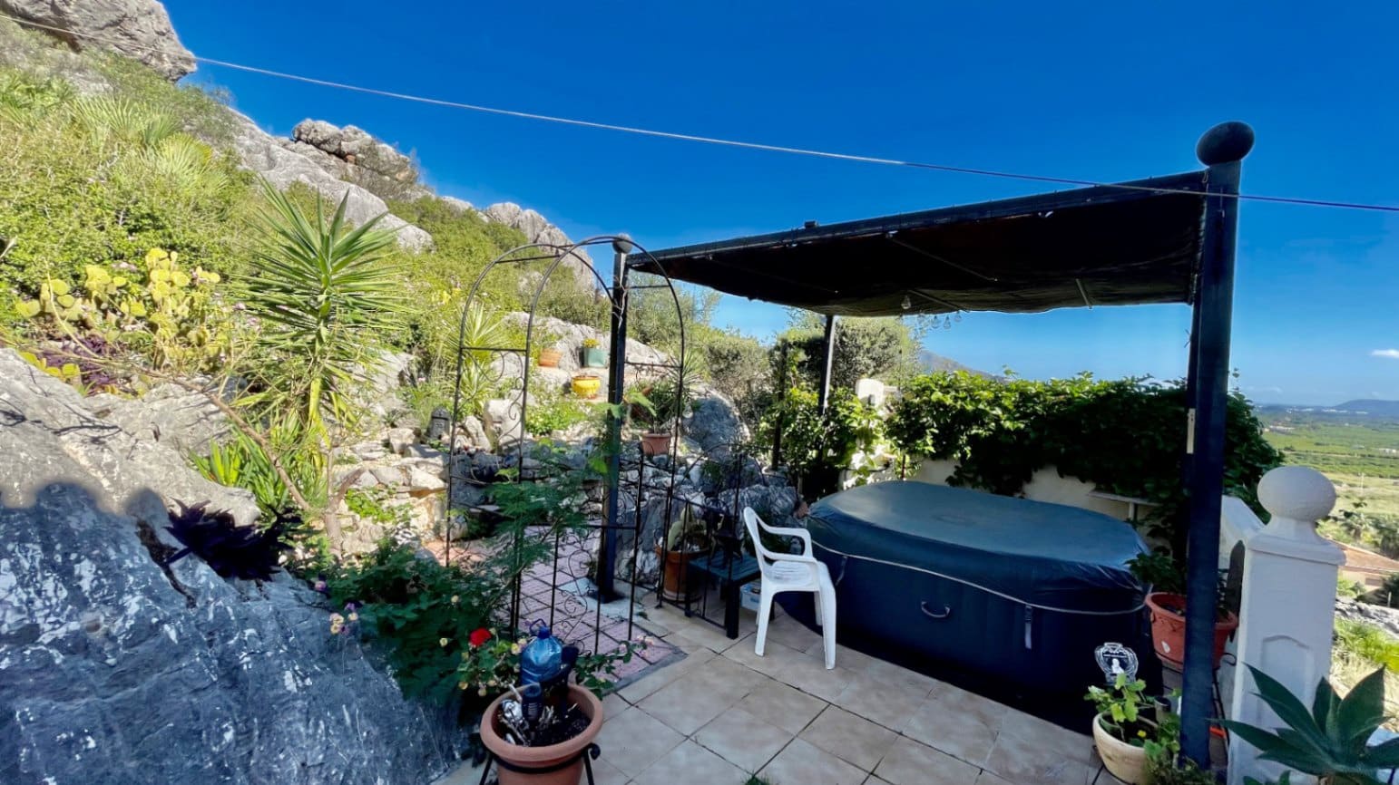 3 slaapkamer Villa te koop in Tormos met zwembad garage - € 435.000 (Ref: 9383930)