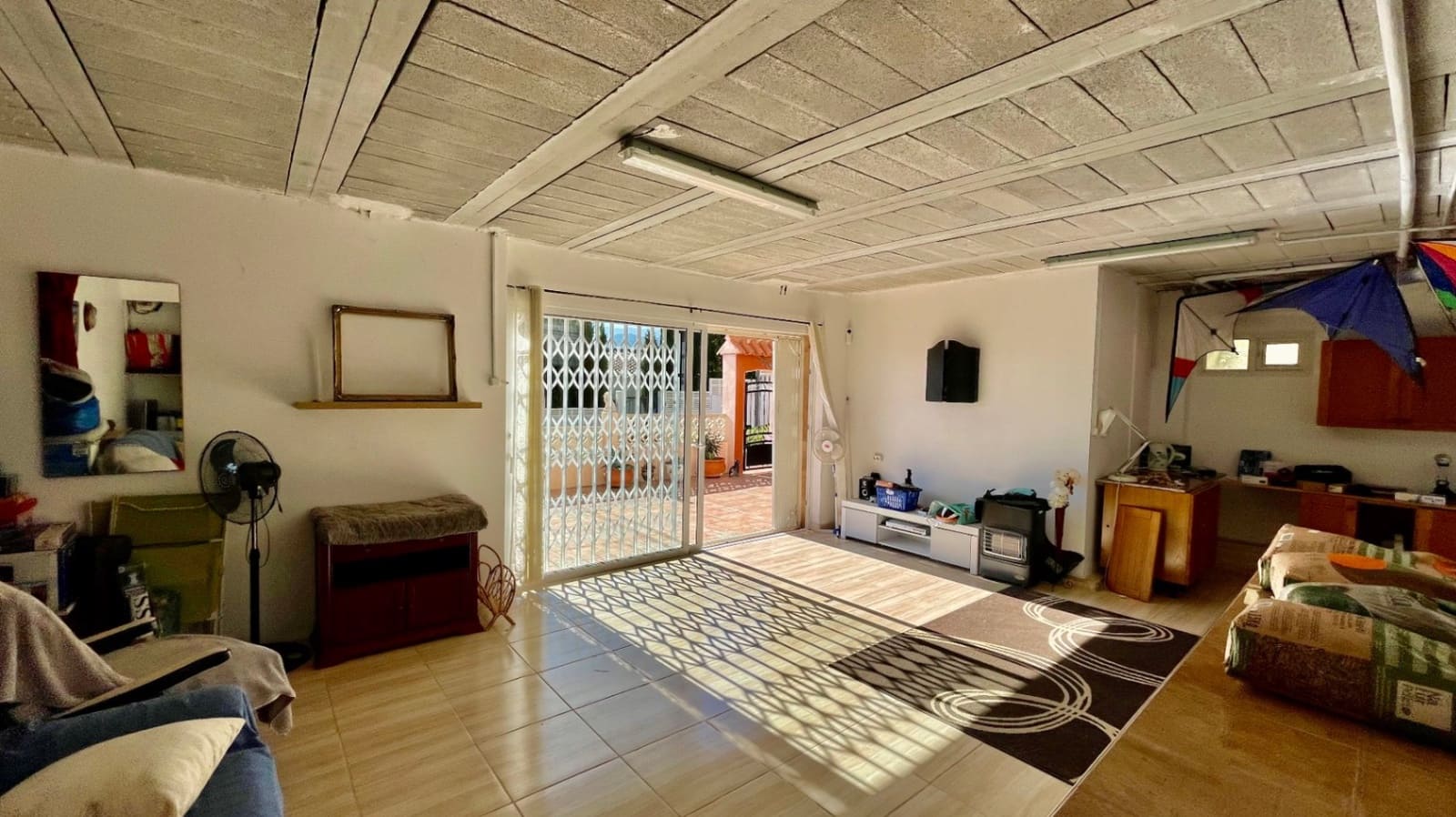 3 slaapkamer Villa te koop in Tormos met zwembad garage - € 435.000 (Ref: 9383930)