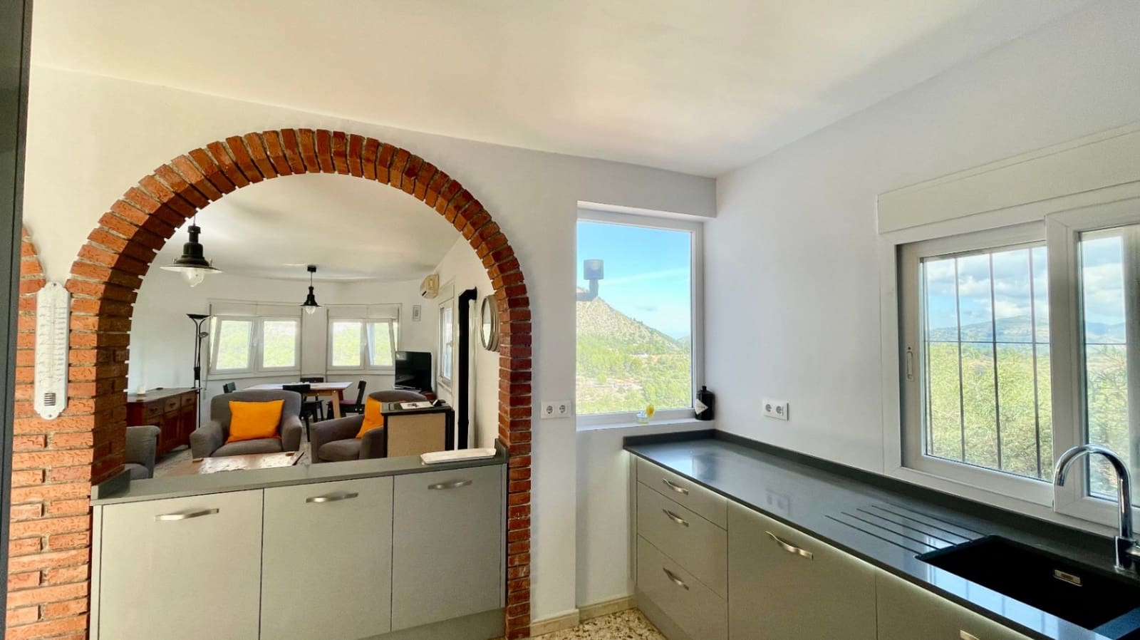 4 bedroom Villa for sale in Benigembla / Benichembla with pool garage - € 399,000 (Ref: 9383931)