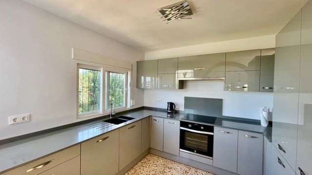 4 bedroom Villa for sale in Benigembla / Benichembla with pool garage - € 399,000 (Ref: 9383931)