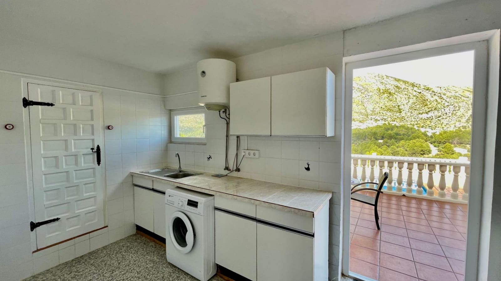 4 bedroom Villa for sale in Benigembla / Benichembla with pool garage - € 399,000 (Ref: 9383931)