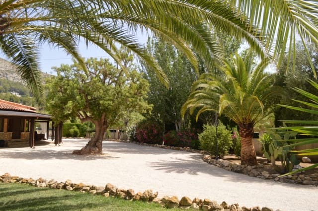 4 soveværelse Villa til salg i Alcalalí / Alcanalí med swimmingpool garage - € 468.000 (Ref: 9383932)