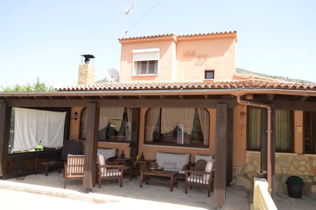 4 soveværelse Villa til salg i Alcalalí / Alcanalí med swimmingpool garage - € 468.000 (Ref: 9383932)