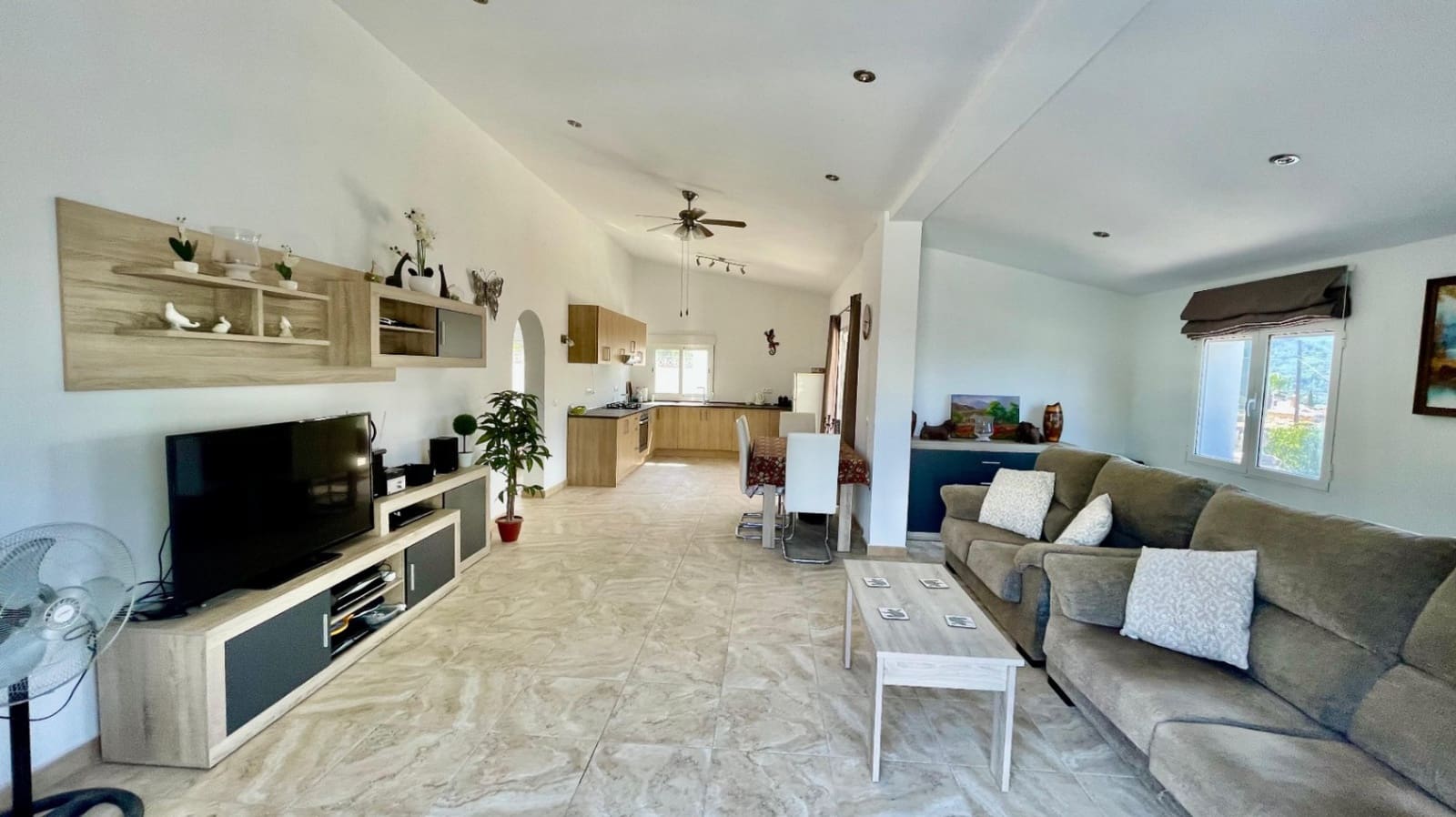 3 chambre Villa/Maison à vendre à Orba - 358 000 € (Ref: 9383934)