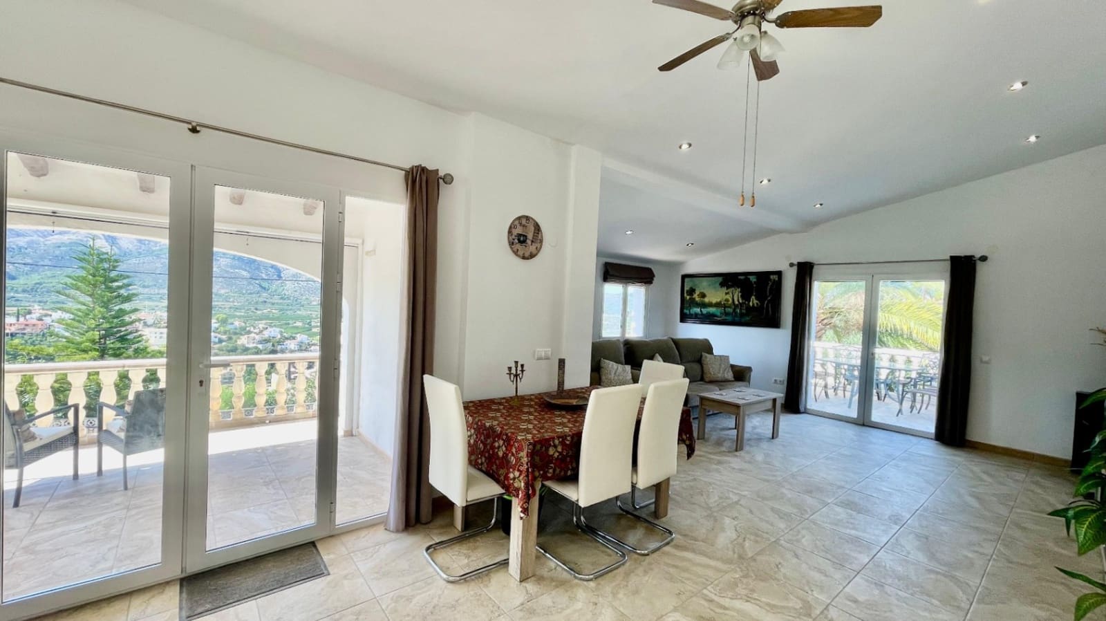 3 chambre Villa/Maison à vendre à Orba - 358 000 € (Ref: 9383934)