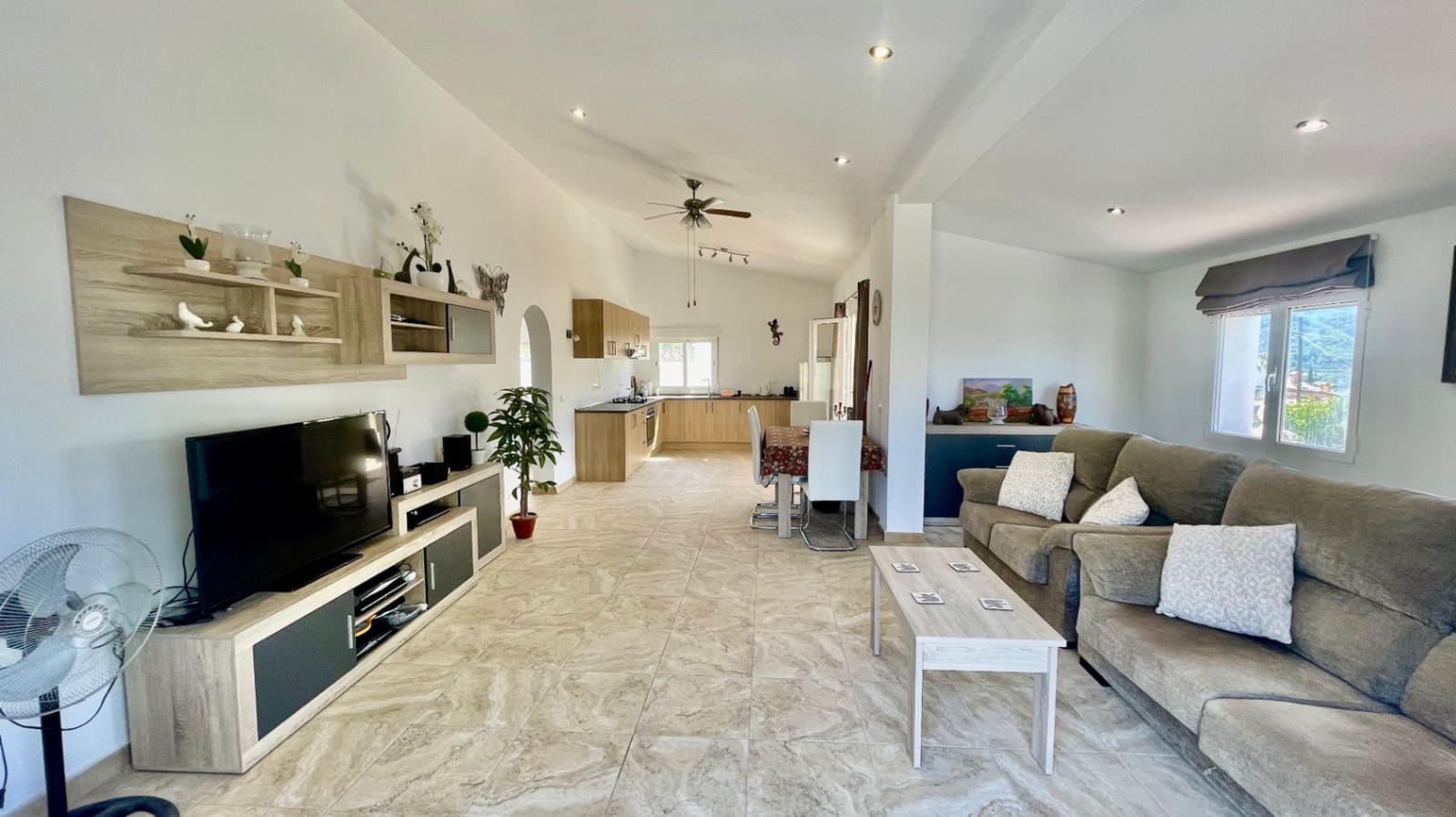 3 chambre Villa/Maison à vendre à Orba - 358 000 € (Ref: 9383934)