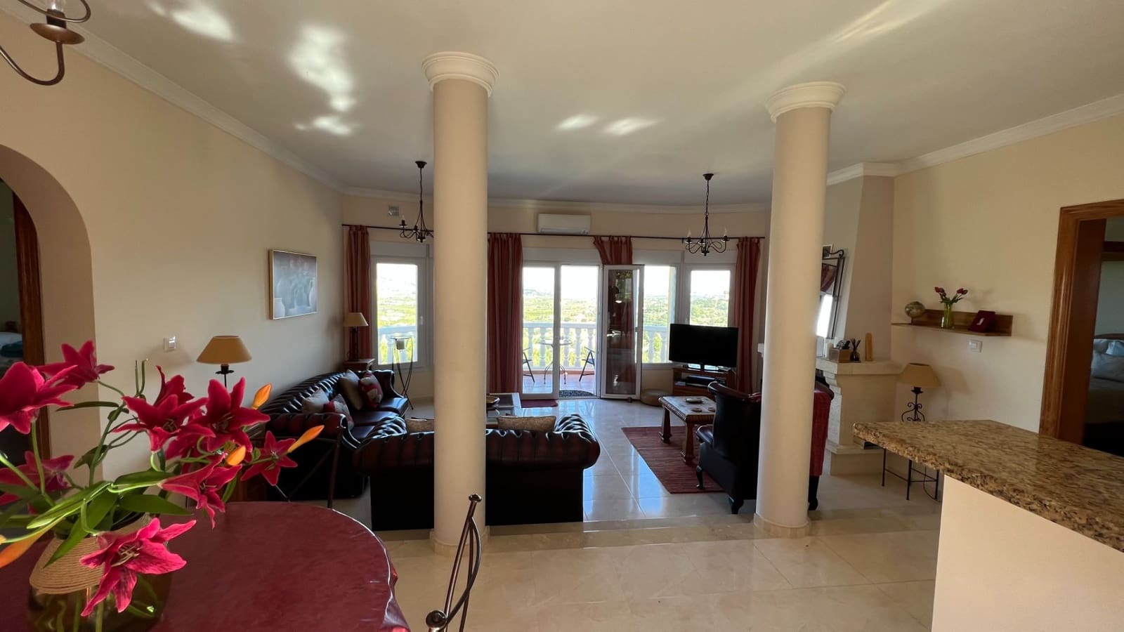 3 slaapkamer Villa te koop in Orba met garage - € 399.950 (Ref: 9383937)