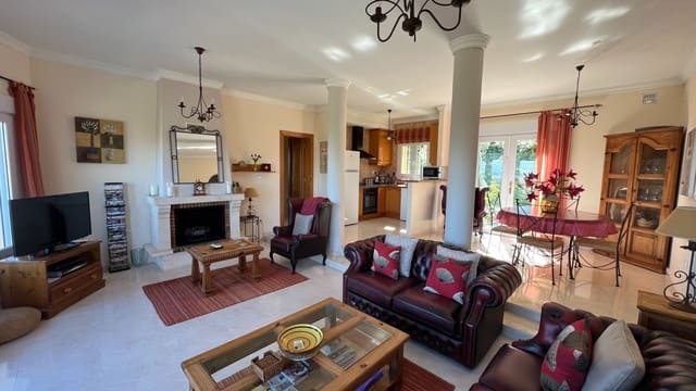 3 slaapkamer Villa te koop in Orba met garage - € 399.950 (Ref: 9383937)