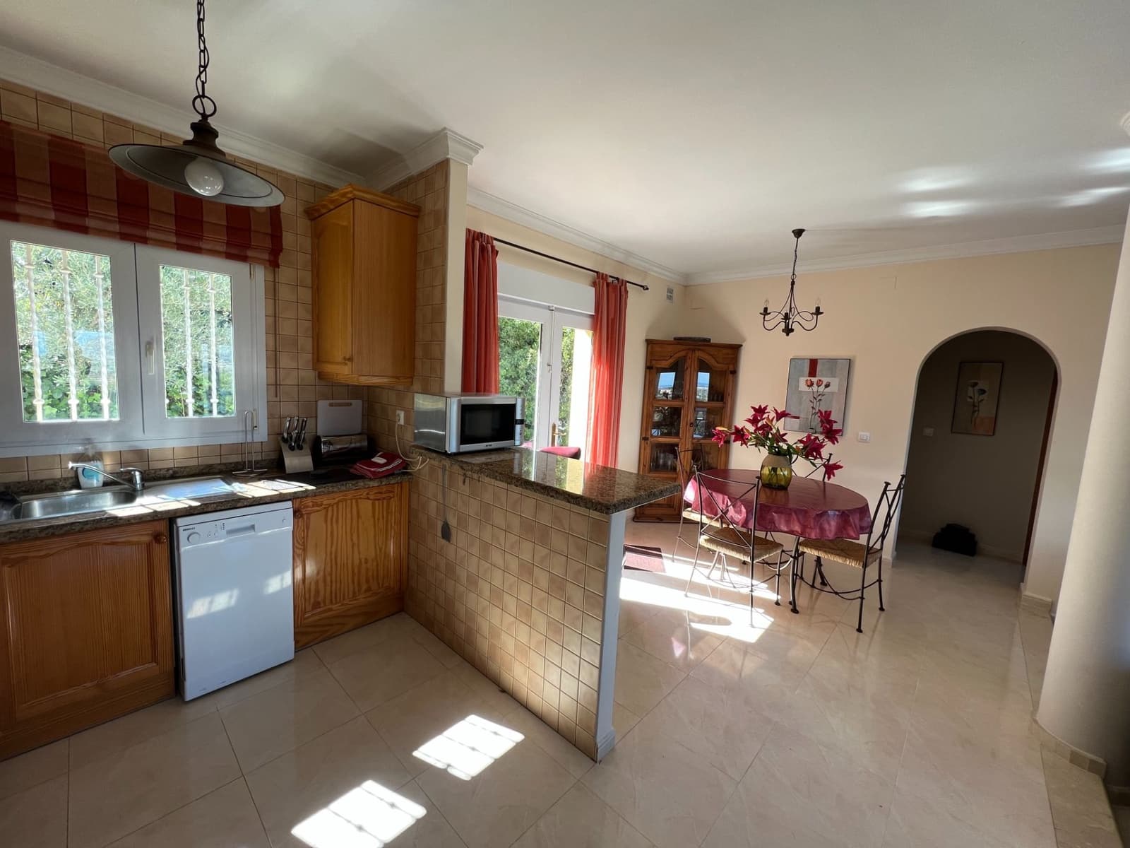 3 slaapkamer Villa te koop in Orba met garage - € 399.950 (Ref: 9383937)