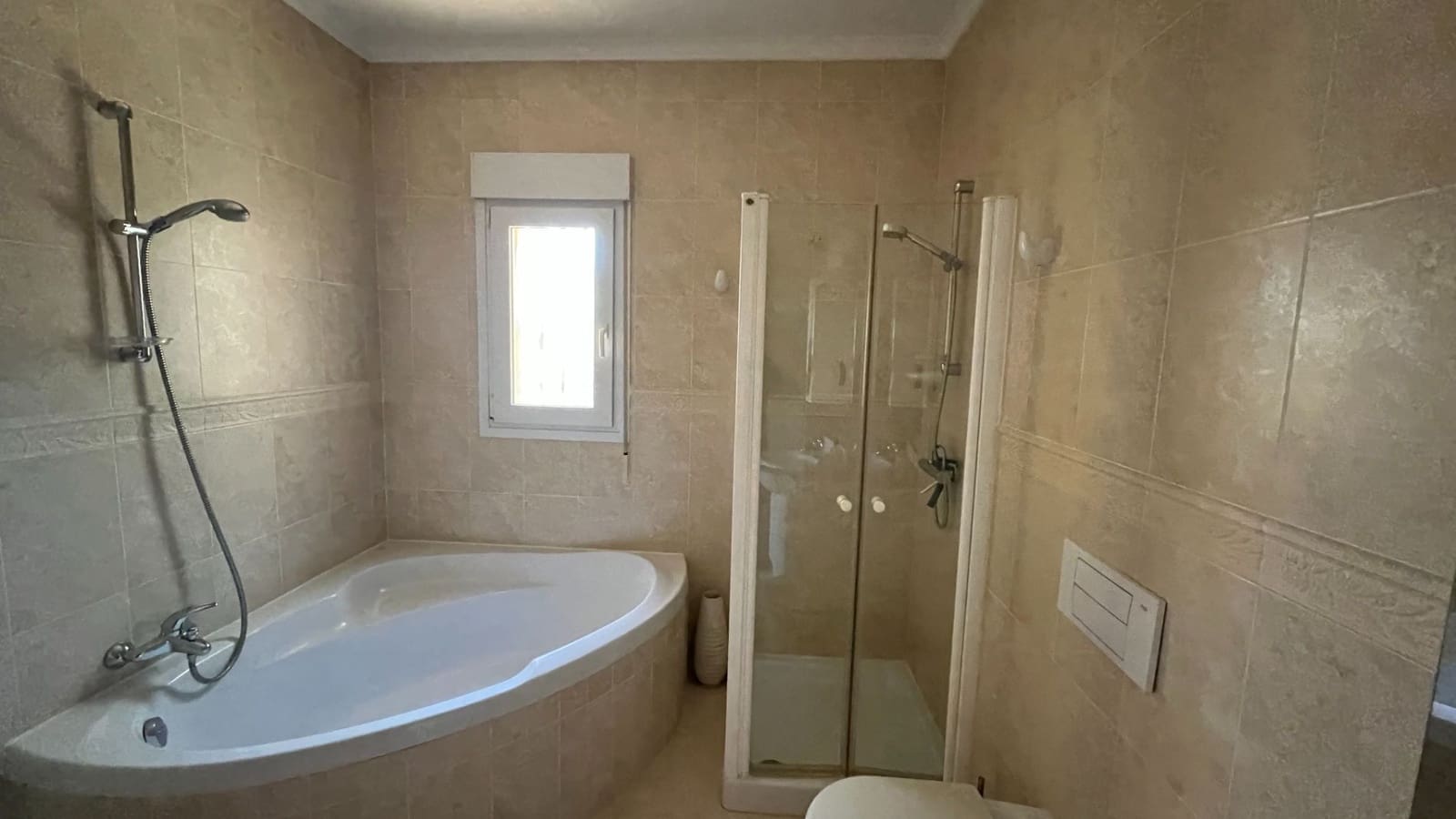 3 slaapkamer Villa te koop in Orba met garage - € 399.950 (Ref: 9383937)