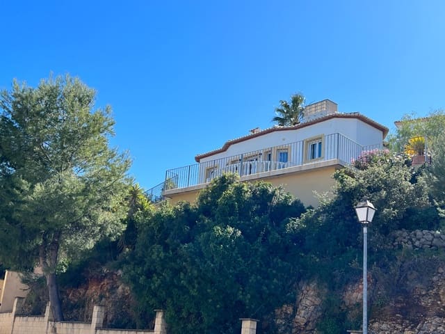 3 slaapkamer Villa te koop in Orba met garage - € 399.950 (Ref: 9383937)