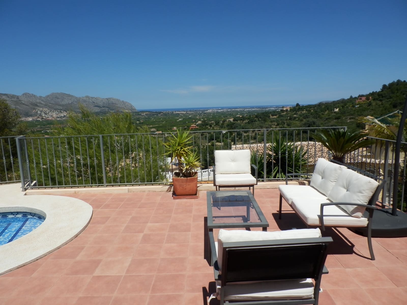 3 slaapkamer Villa te koop in Orba met garage - € 399.950 (Ref: 9383937)