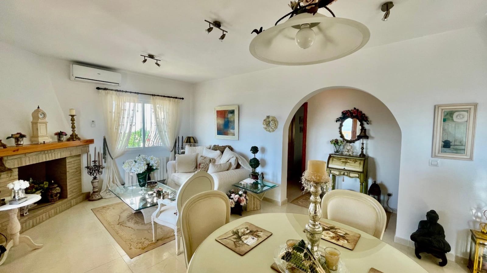 4 sypialnia Willa na sprzedaż w Jalon / Xalo z basenem garażem - 595 000 € (Ref: 9383938)