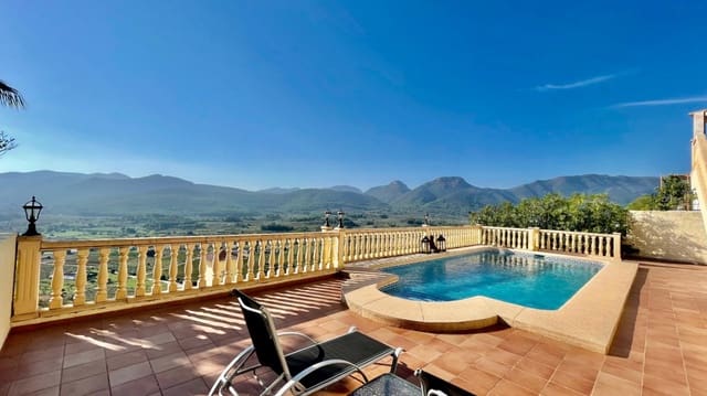 4 sypialnia Willa na sprzedaż w Jalón / Xaló z basenem garażem - 595 000 € (Ref: 9383938)