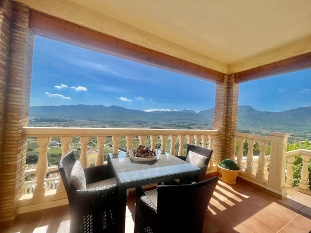 4 sypialnia Willa na sprzedaż w Jalón / Xaló z basenem garażem - 595 000 € (Ref: 9383938)