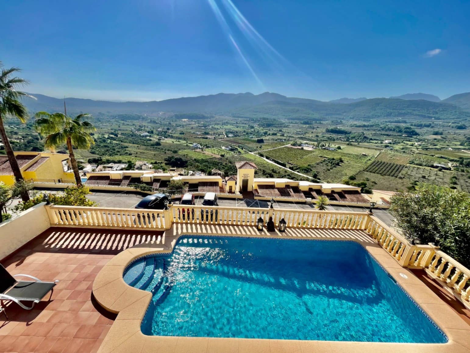 4 sypialnia Willa na sprzedaż w Jalon / Xalo z basenem garażem - 595 000 € (Ref: 9383938)